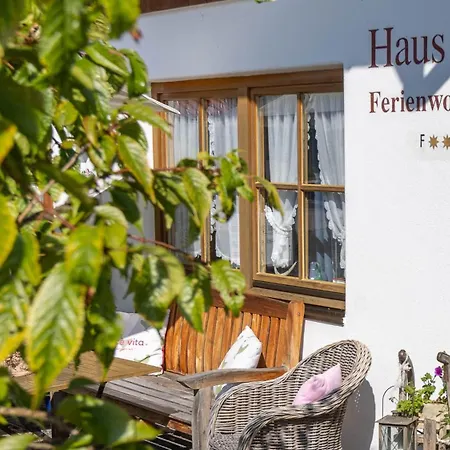 Apartmán Haus Mona **** *
