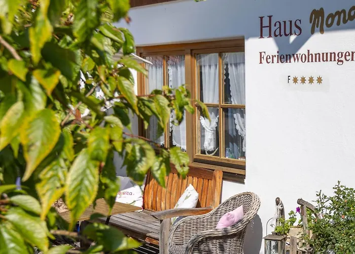 Apartmán Haus Mona **** *